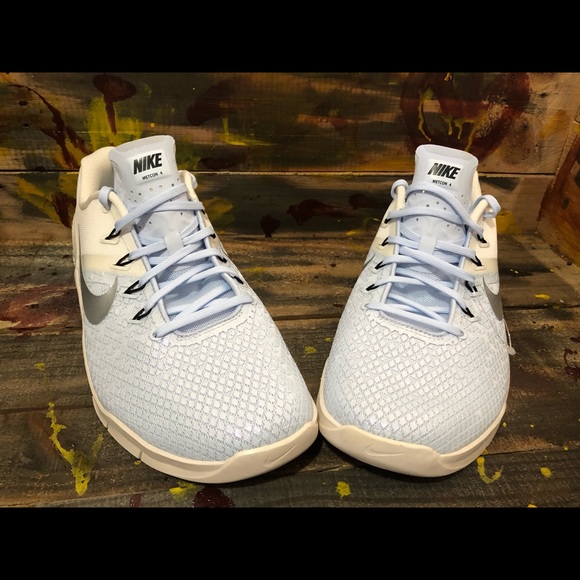 womens size 13 nike running shoes